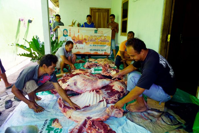 DPC PKB Blitar Sembelih 7 Hewan Kurban, Rifa’i: Semoga Berkah dan Cita-cita PKB Terwujud