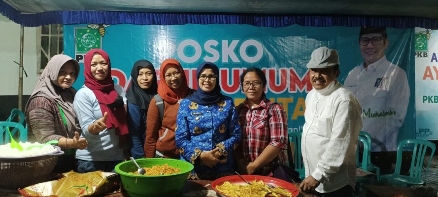 PKB Blitar Siapkan 3.000 Nasi Bungkus untuk Korban Banjir